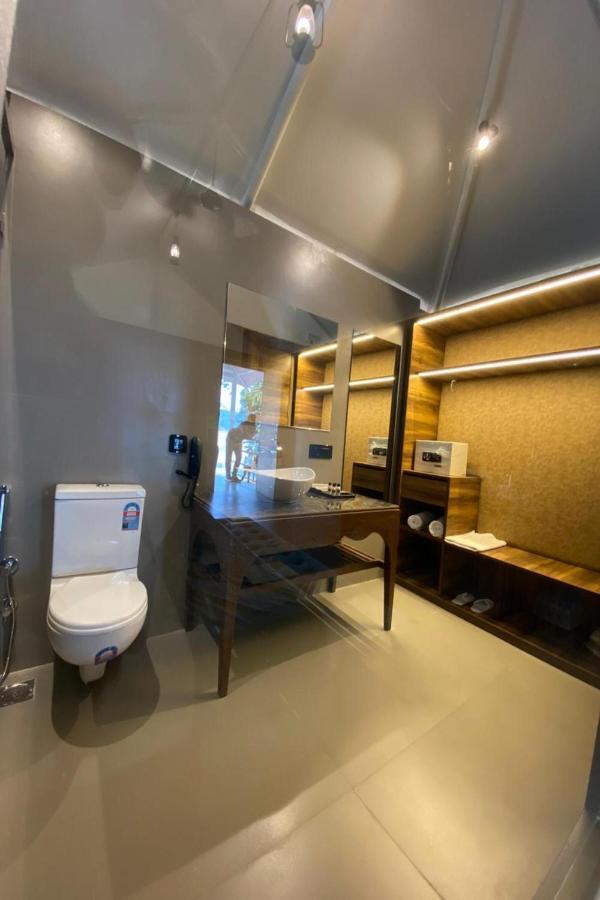 White Feather Resort Kauncha 실바사 외부 사진