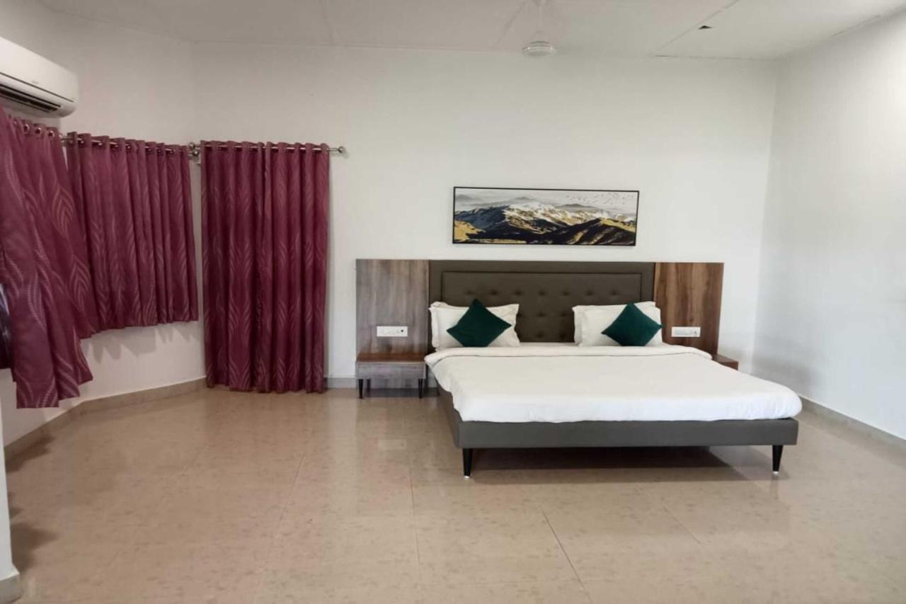 White Feather Resort Kauncha 실바사 외부 사진