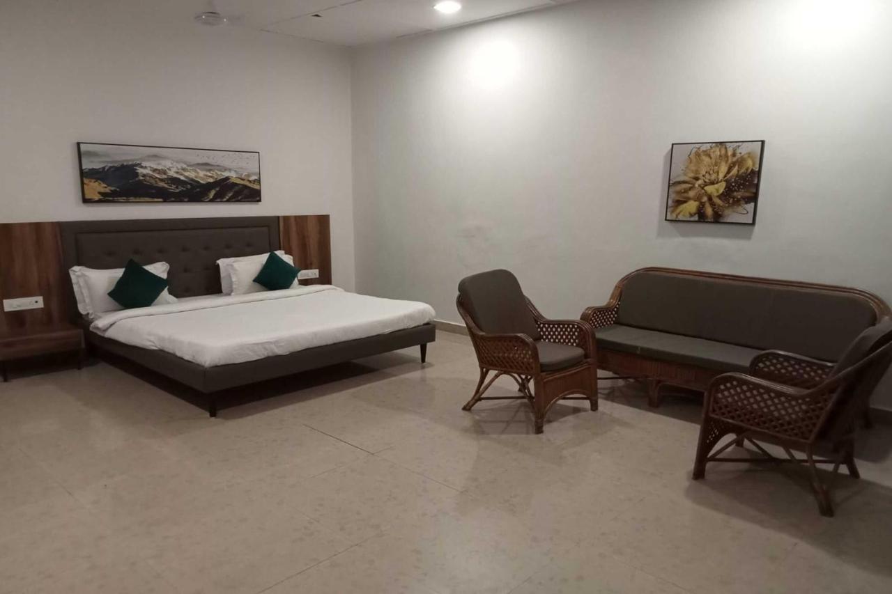 White Feather Resort Kauncha 실바사 외부 사진