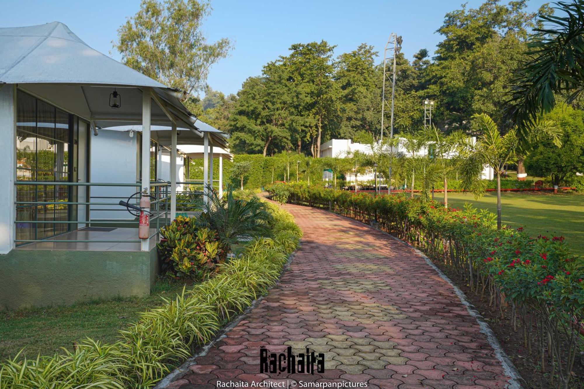 White Feather Resort Kauncha 실바사 외부 사진